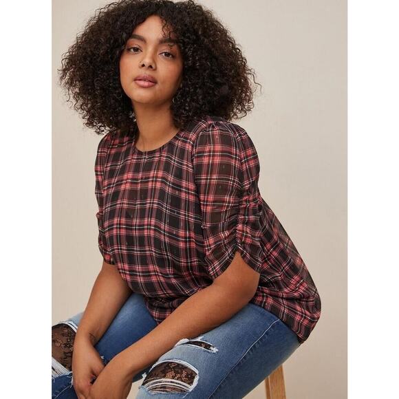 Torrid Size 0 / L Chiffon Lurex Ruched Sleeve Blouse Plaid Red Black - Picture 2 of 10